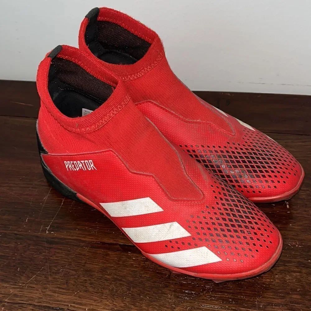 Red Adidas Predator Demonscale freak.3 laceless indoor soccer futbol shoes 4